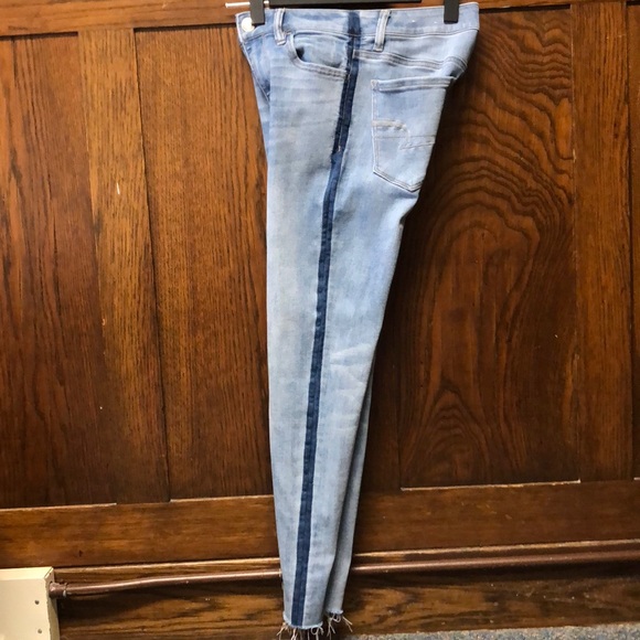 American Eagle Frayed Super Super Stretch Jeans - Picture 3 of 3
